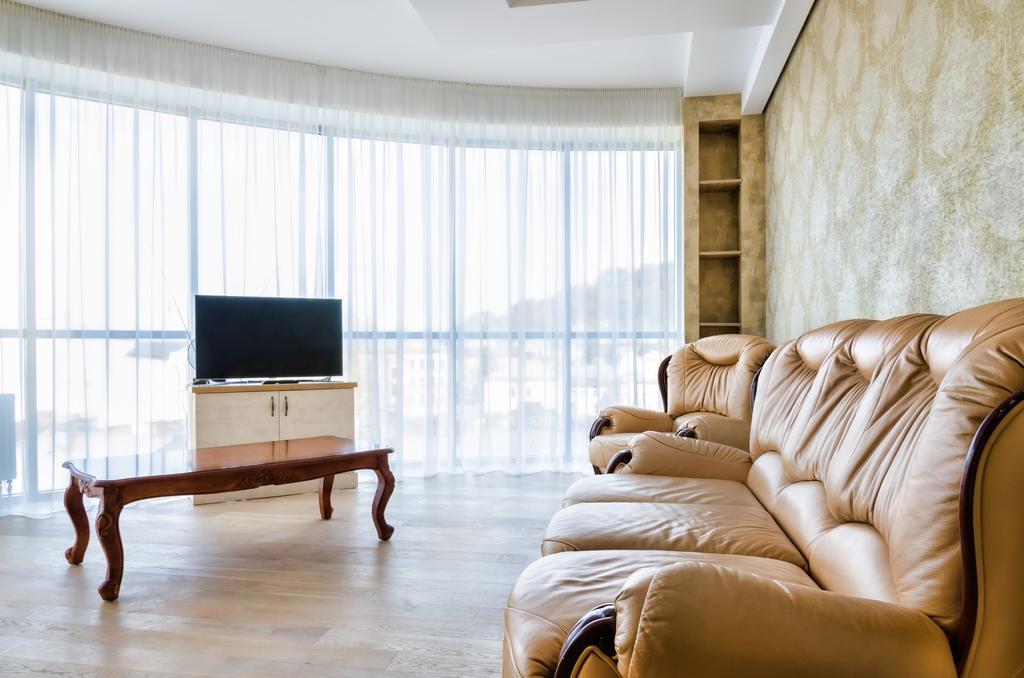 Leogrand Apartments Z Panoramoyu Lvova エクステリア 写真